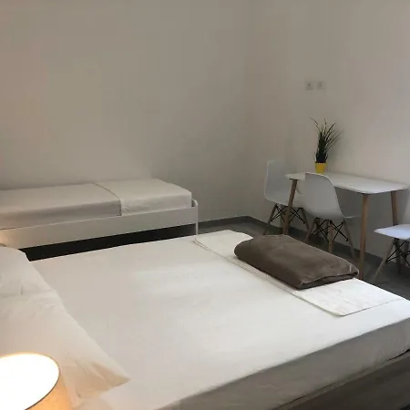 Le Tre Borghesi Konukevi