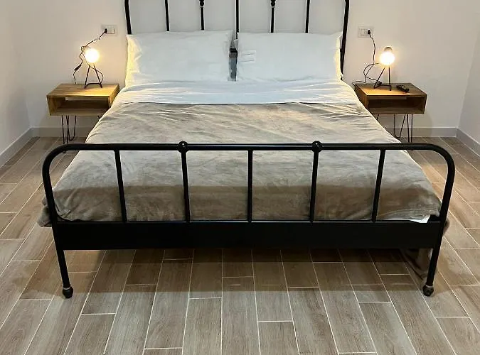 Le Tre Borghesi * بارما